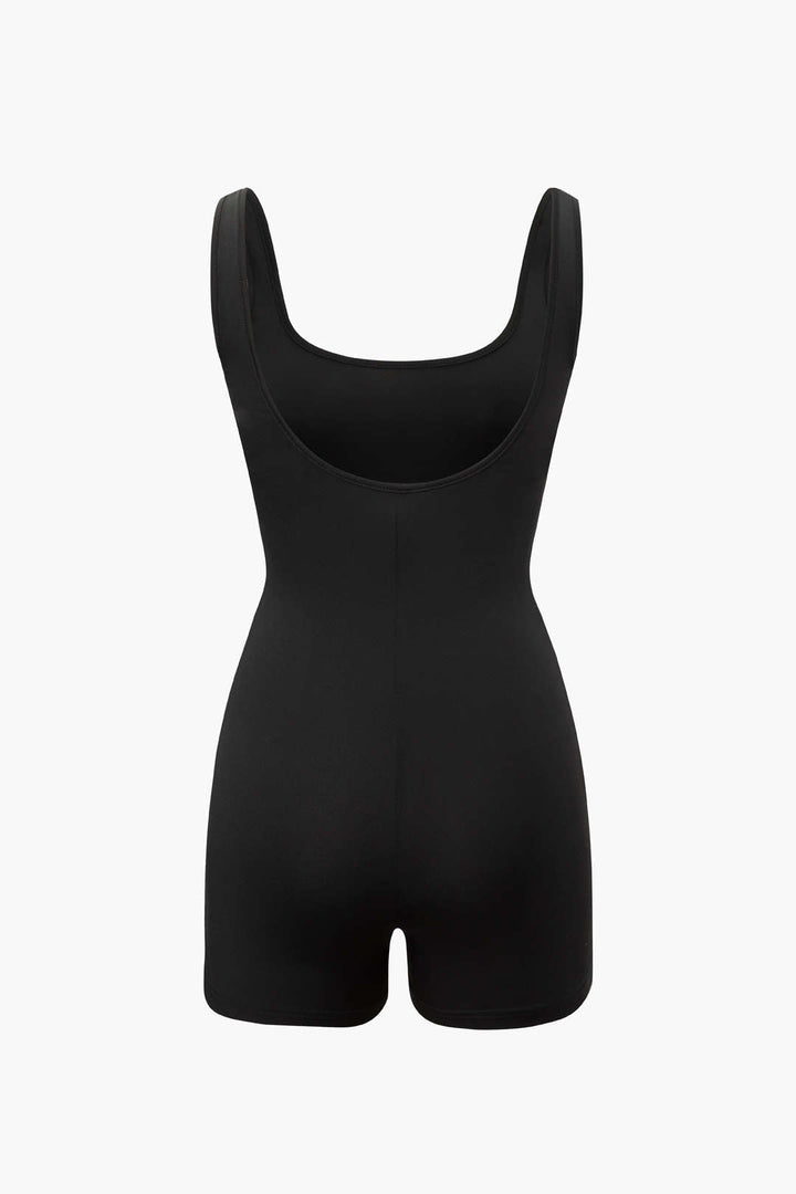 Gweeks - Bold Form Short Body - gweeks.com