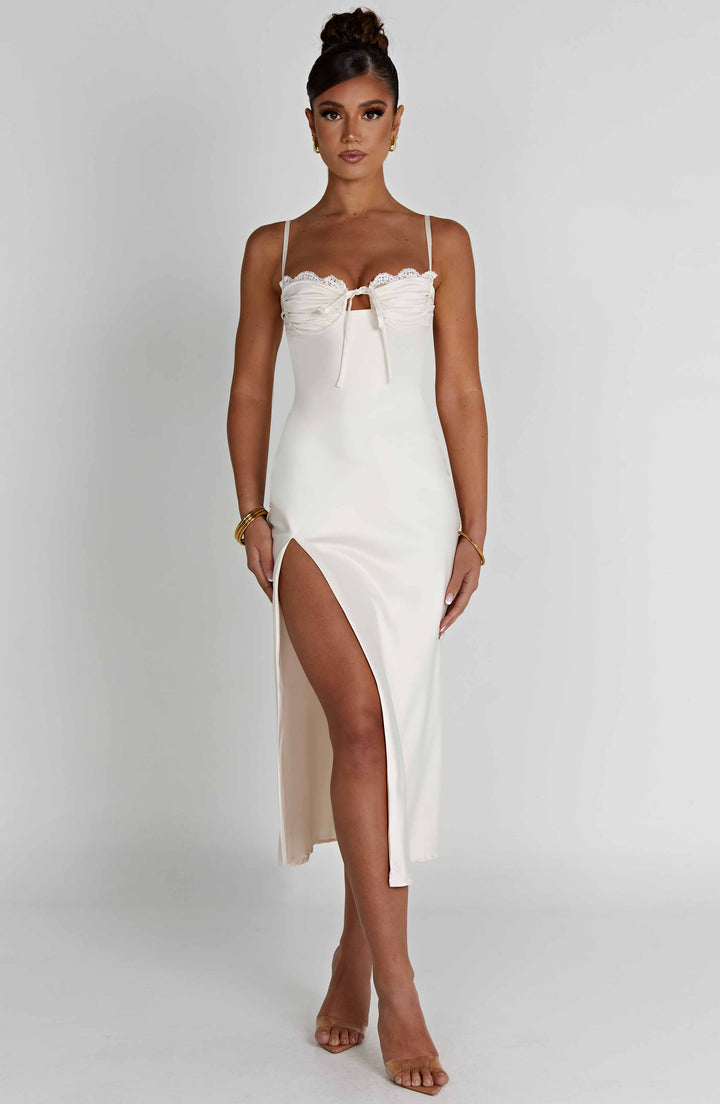 Gweeks - Ivory Elegance Midi Elbise - gweeks.com