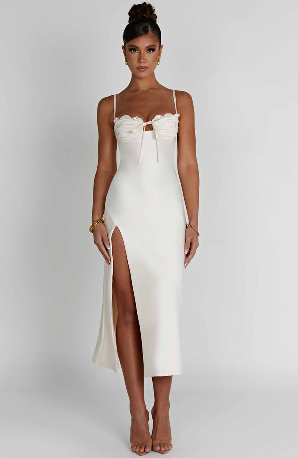Gweeks - Ivory Elegance Midi Elbise - gweeks.com