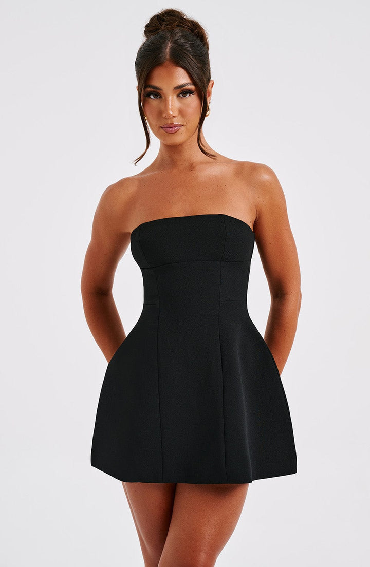 Gweeks - Noir Charm Straplez Mini Elbise - gweeks.com