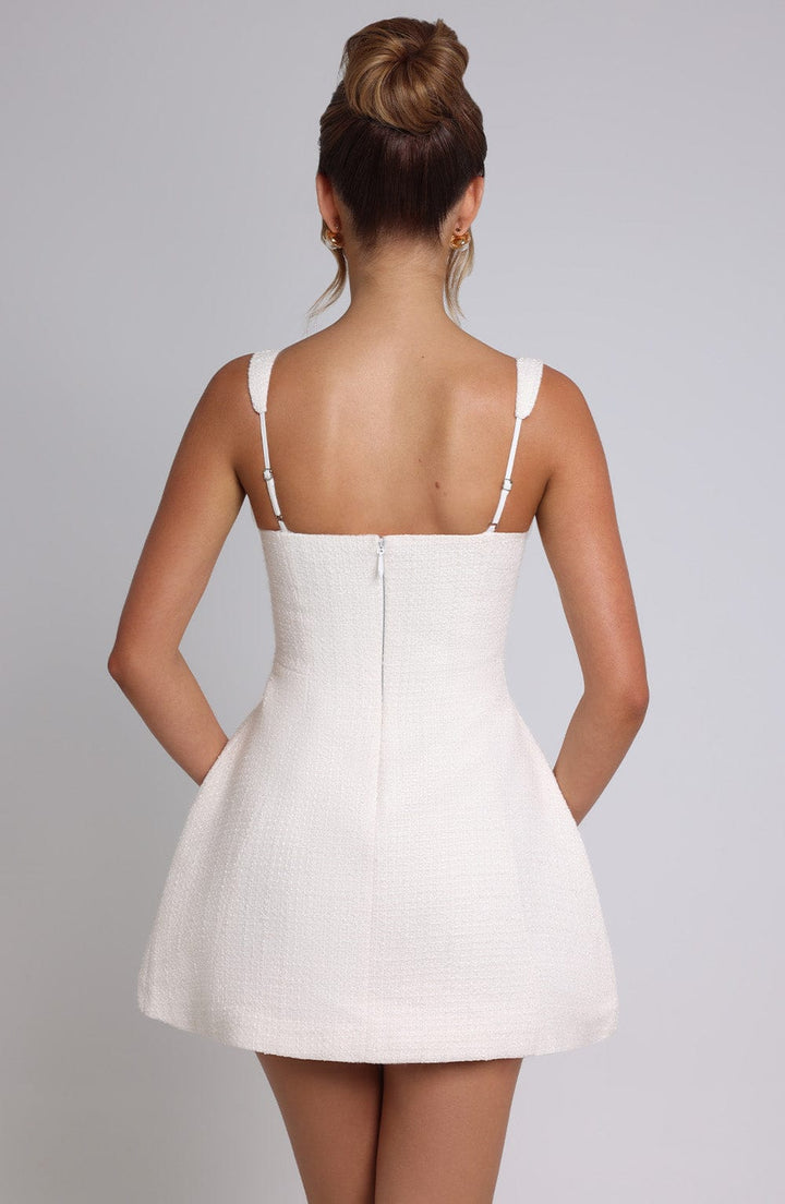 Gweeks - Ophelia Düğme Detaylı Klasik Mini Elbise - gweeks.com