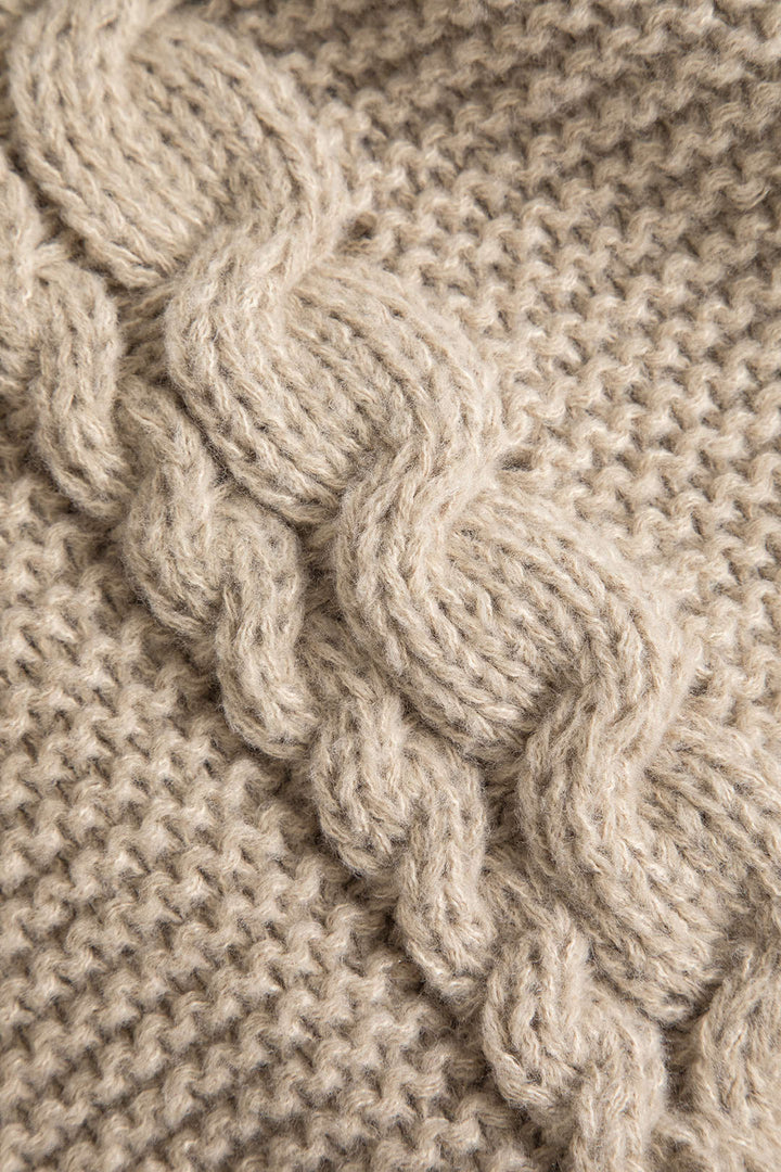 Gweeks - Soft Cable Knit Kazak - gweeks.com